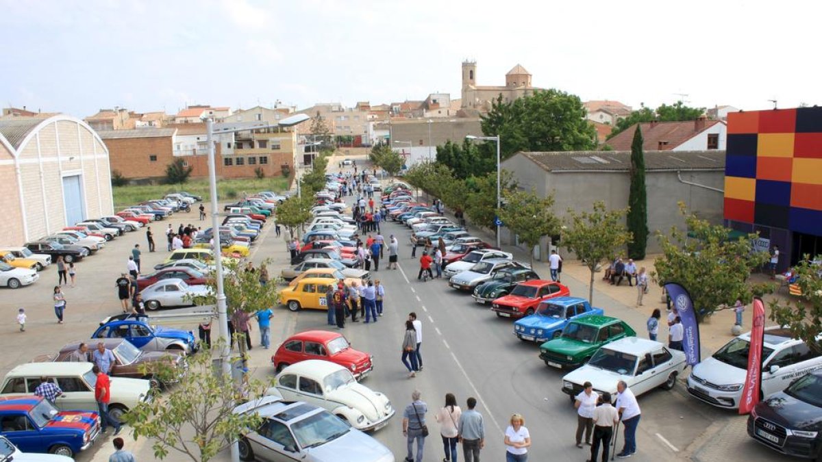 La Trobada de Vehicles Clàssics de Golmés reúne 160 coches