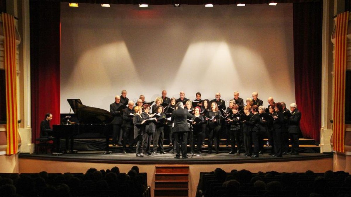 Un moment del concert ofert per la coral d’Anglesola.