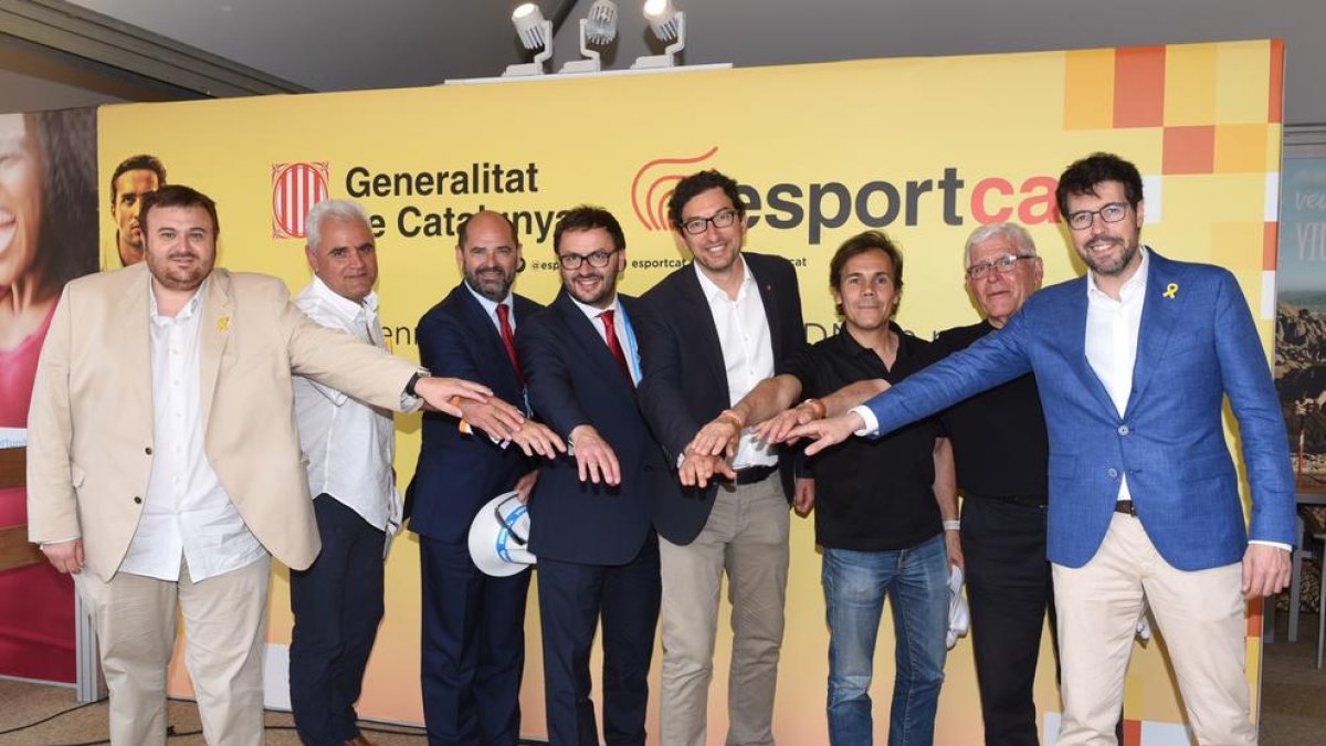 Los representantes leridanos ayer en el estand de la Secretaria General de l’Esport en el Godó.