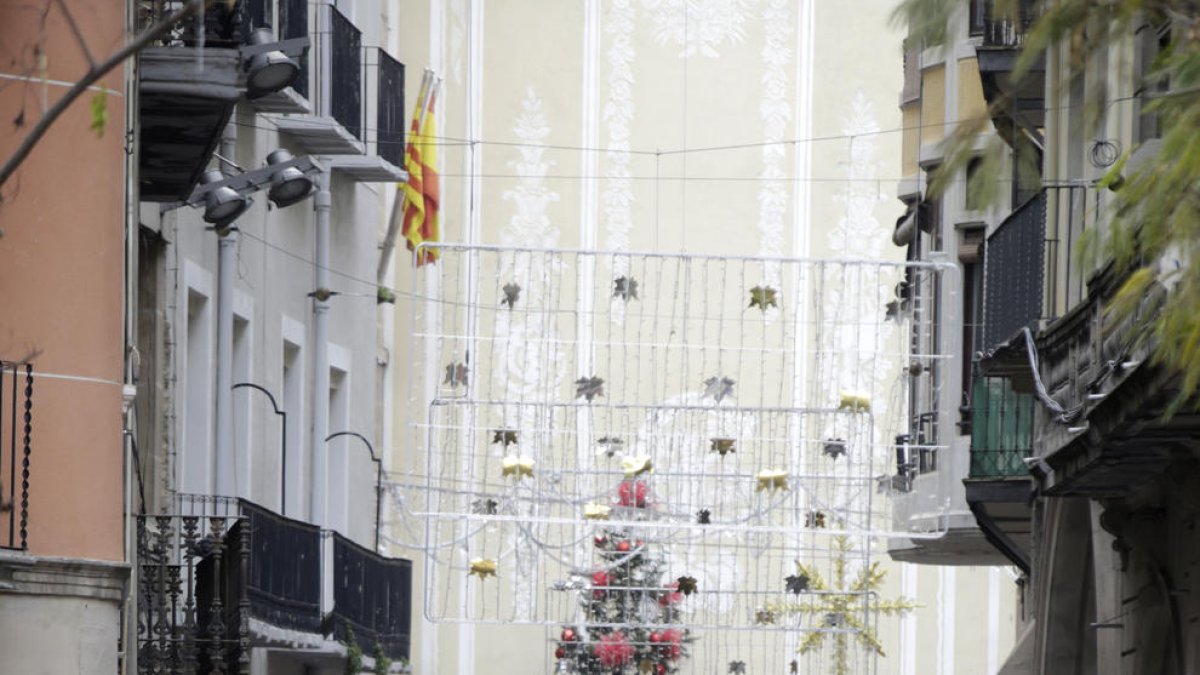 Lleida vive el último festivo de tiendas abiertas del año