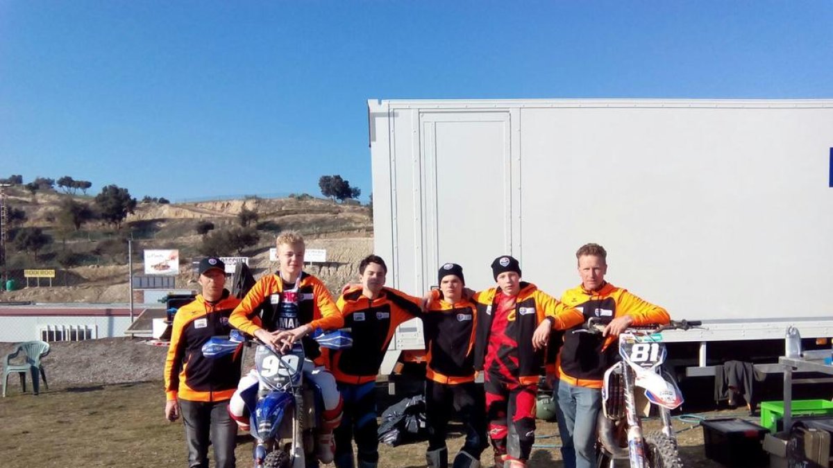 La selección promesa de Holanda de motocross se entrena en Ponts