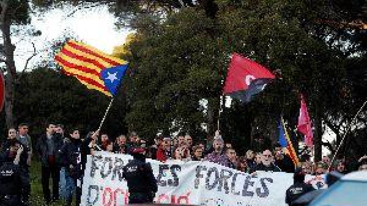 Enfrentamientos verbales en Palafolls por exlegionarios en una procesión