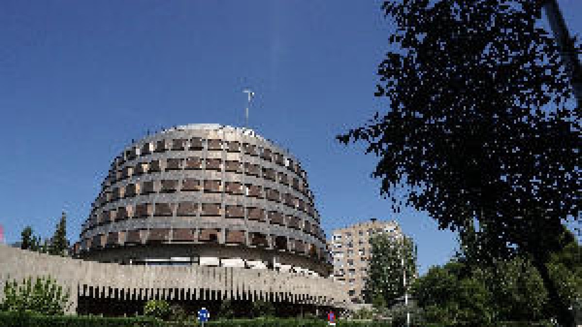 Els diputats de JxCat porten al TC la resolució de l'ONU sobre Sànchez