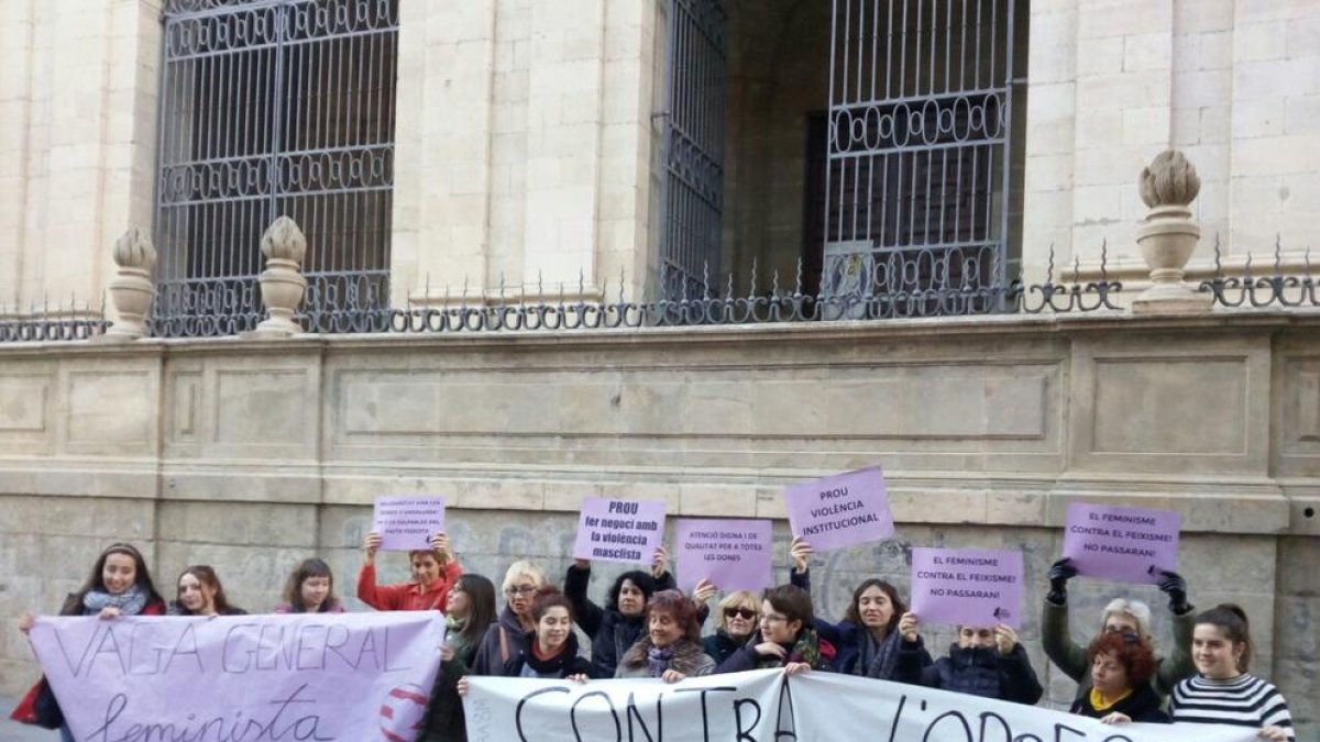 Nace la Coordinadora 8M Lleida para convocar una huelga de mujeres 