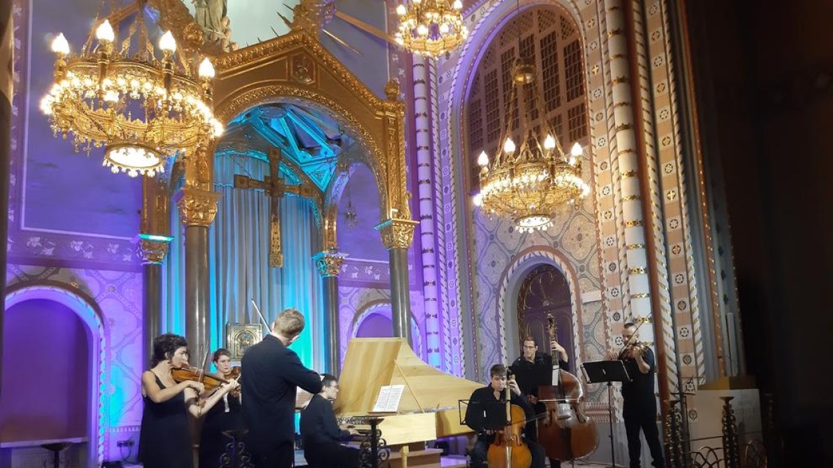 La orquesta barroca de cámara Vespres d’Arnadí clausuró el Femap 2019 en el seminario de La Seu.