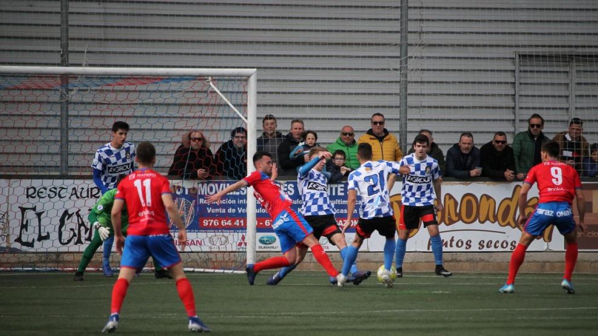 El Tamarit no pudo evitar la derrota ante un Tarazona superior.