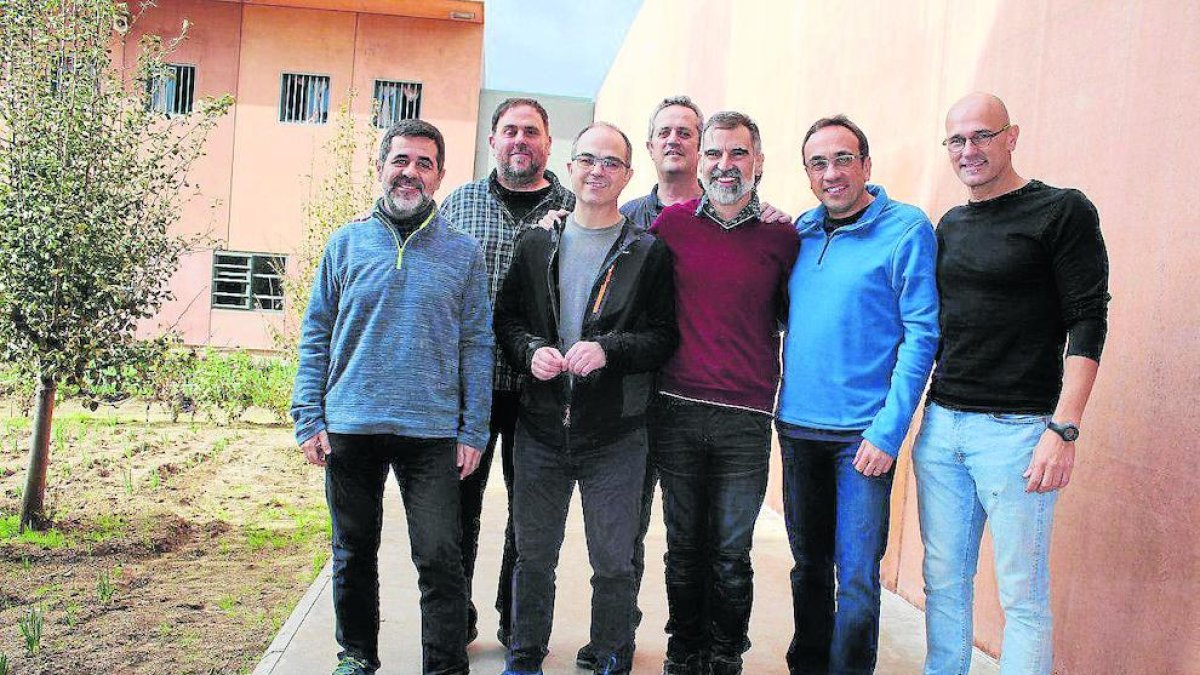 Imatge dels presos del procés empresonats a Lledoners.