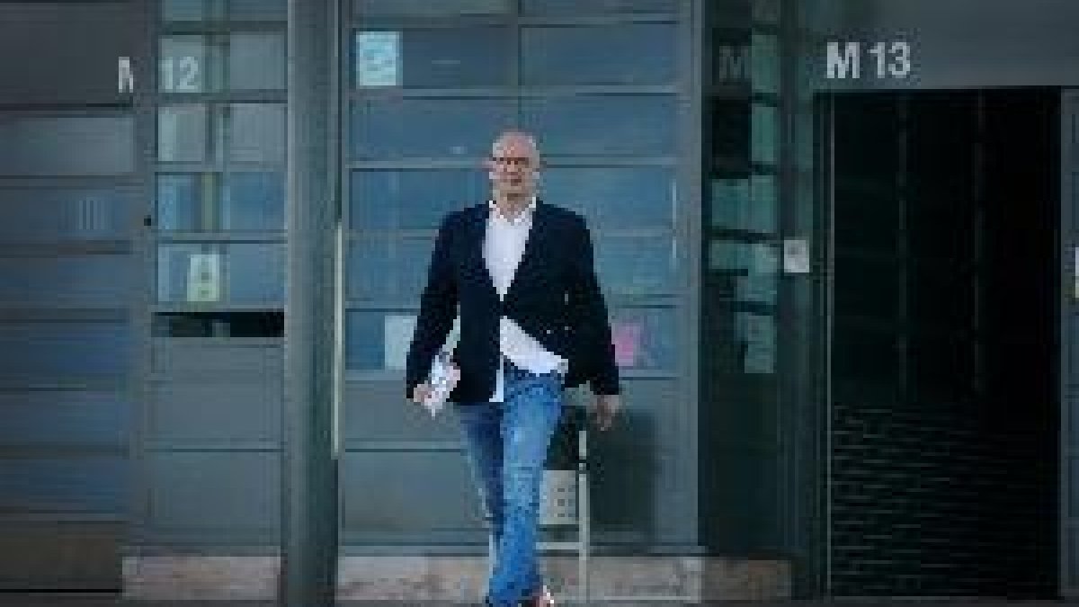 Romeva sale de la cárcel de Lledoners para trabajar en una asociación privada