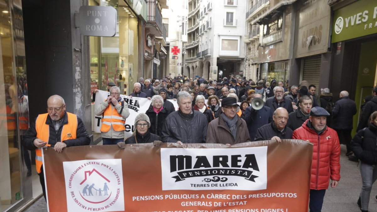 Imatge d’arxiu d’una manifestació de la Marea Pensionista al centre de Lleida.