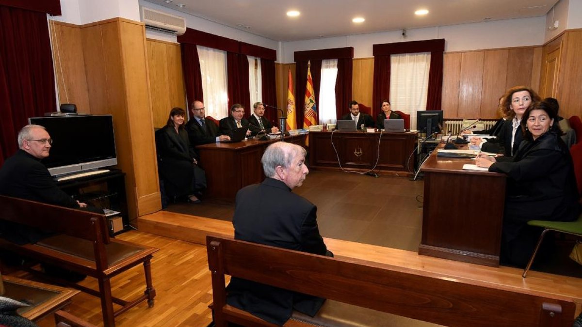 El bisbe de Lleida, en el judici a Barbastre el maig del 2019.