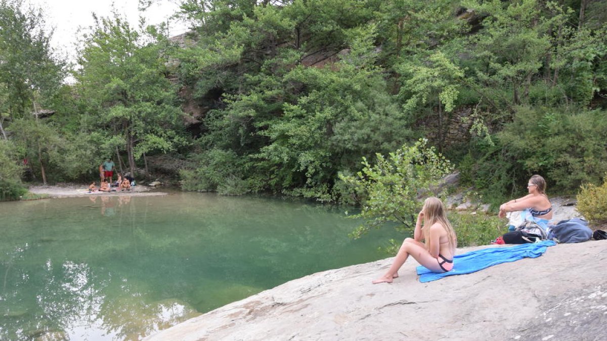 Nargó prohibeix aquest estiu el bany a les basses del Codó.