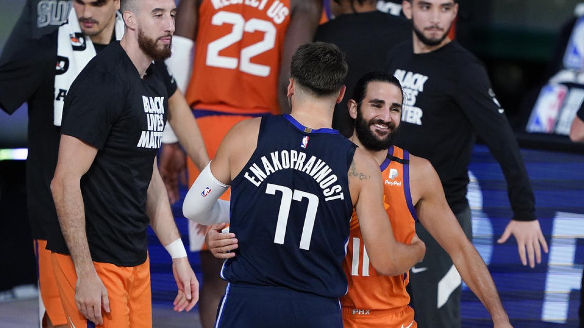 Els Suns d'un sensacional Ricky Rubio superen els Mavericks