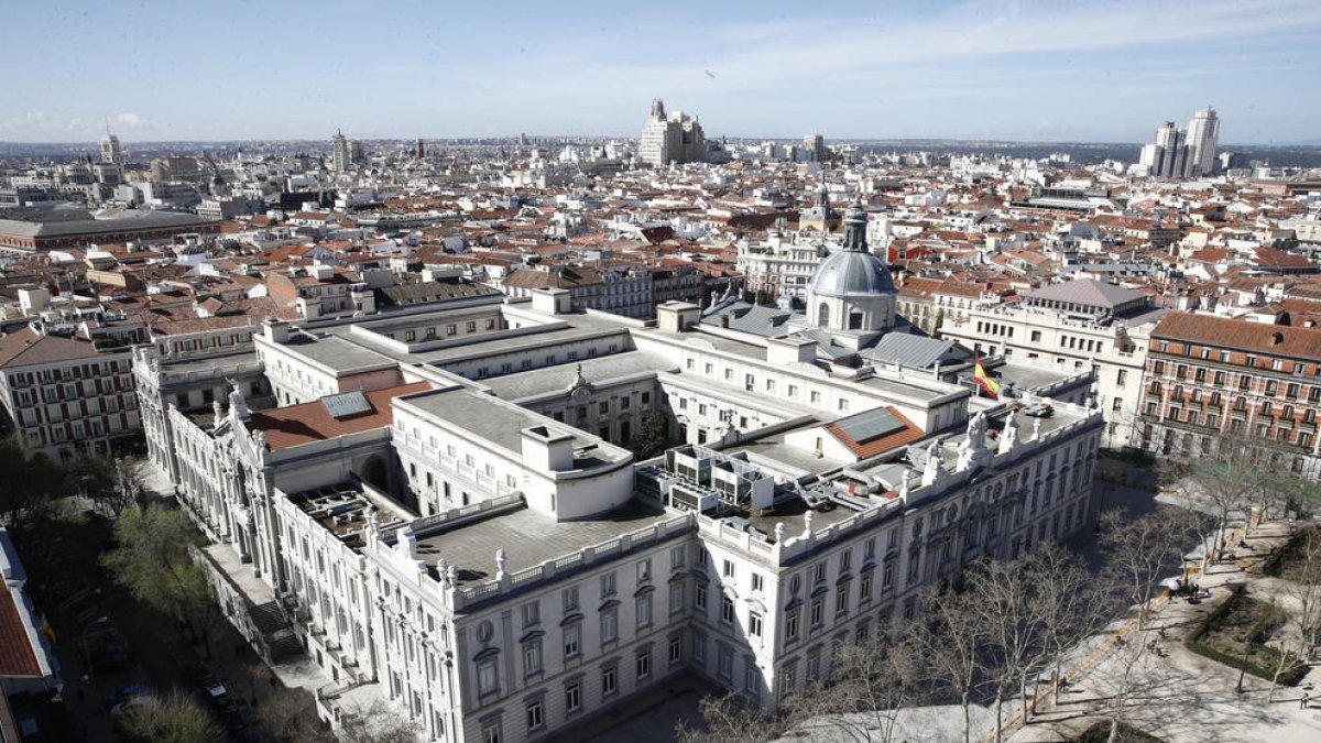 El Tribunal Suprem es reuneix aquest diumenge per resoldre el recurs sobre la candidatura de Puigdemont a les europees