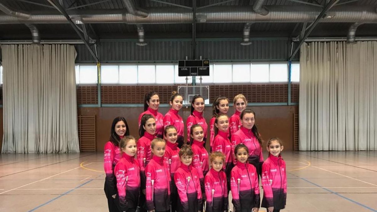 Les components del Club Twirling Magraners