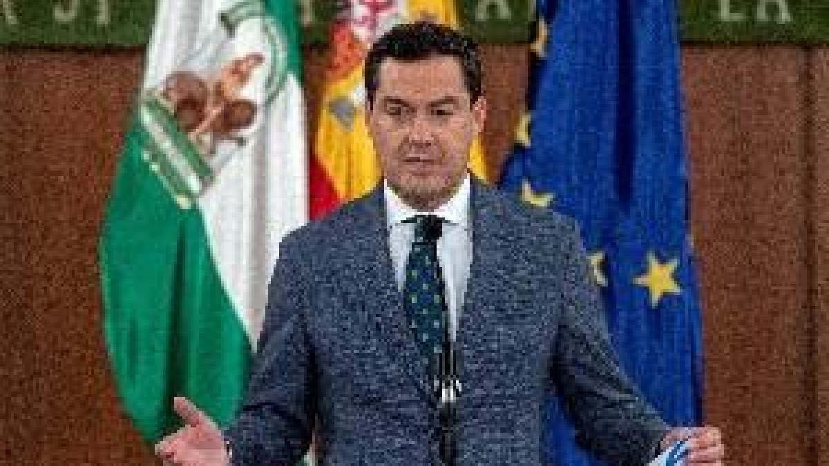 PP y Vox cierran un acuerdo para investir a Juanma Moreno en Andalucía