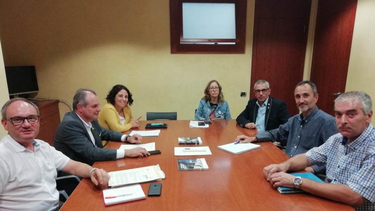 La reunión entre el consell y el ACA. 