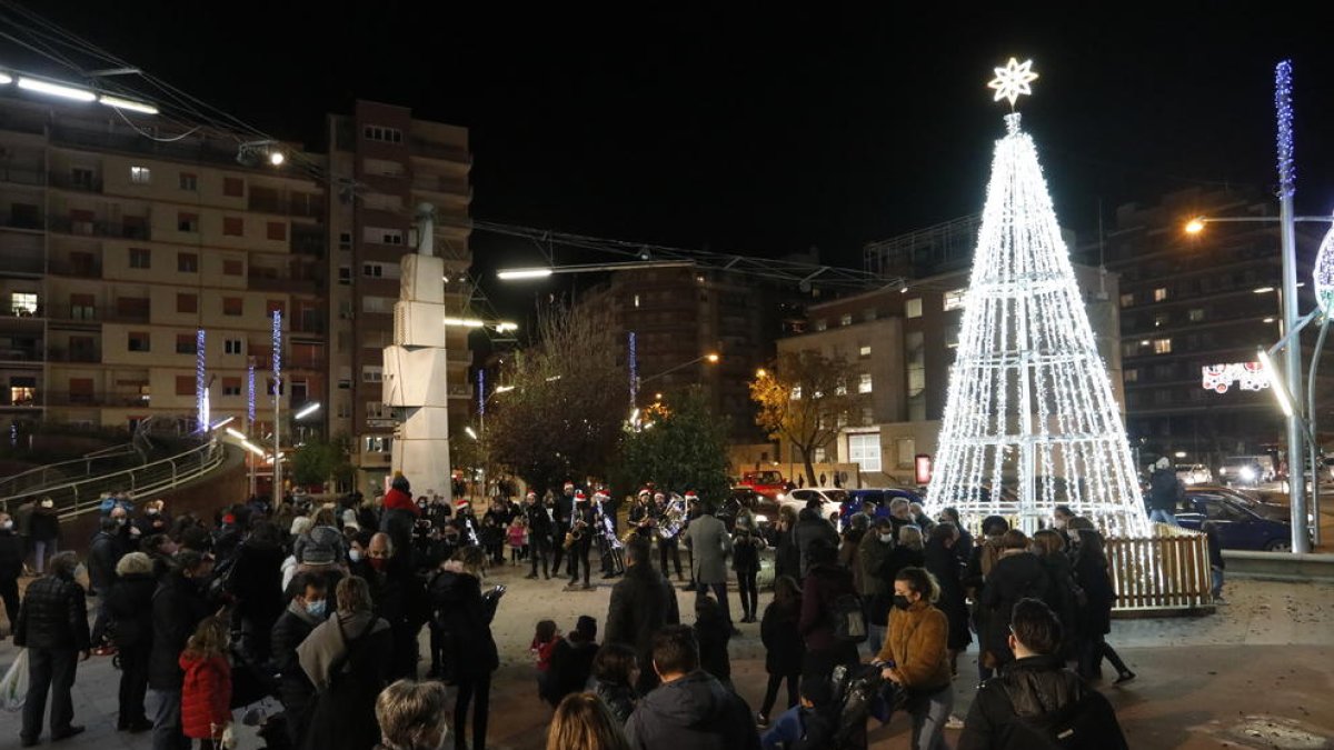 La Zona Alta fue uno de los escenarios del encendido de las luces navideñas ayer en Lleida.