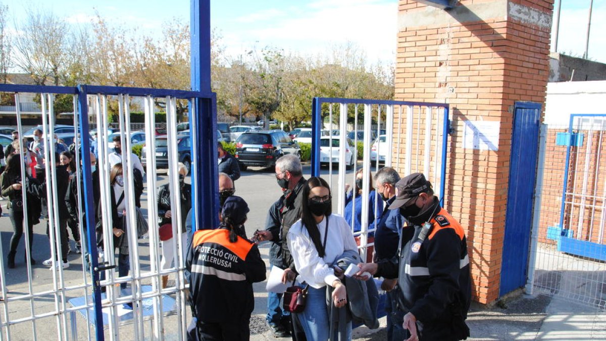 El público presenció el partido sin incidencias cumpliendo con el protocolo sanitario.