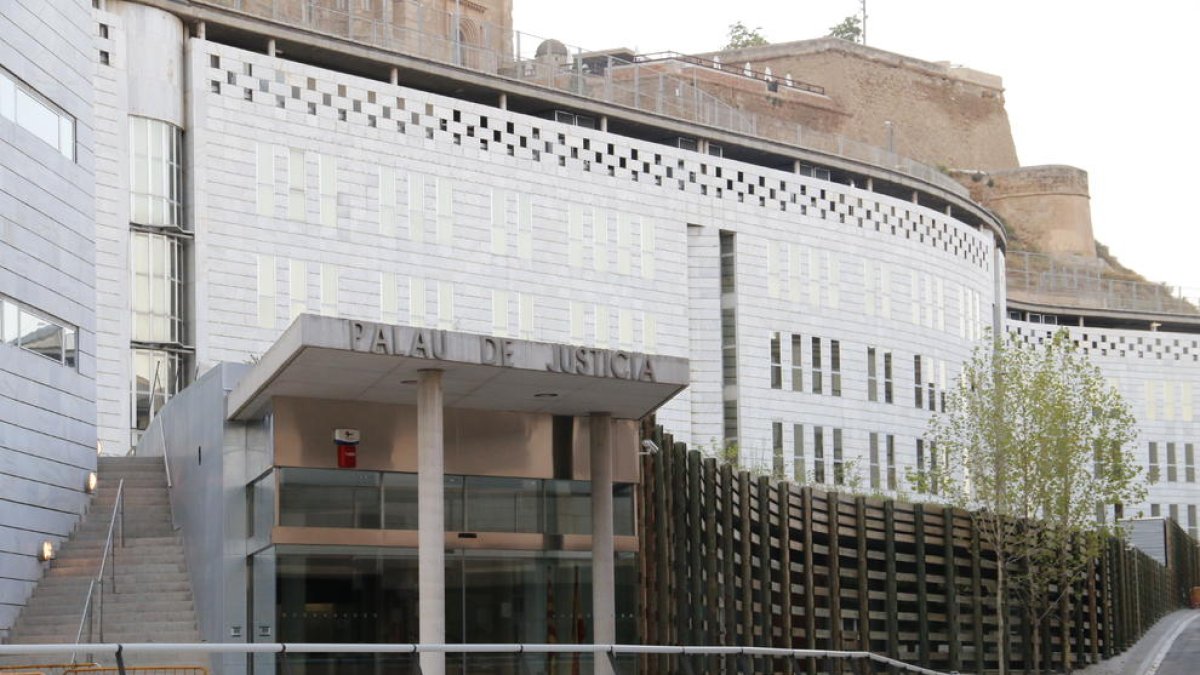 Vista de la Audiencia de Lleida, en el edificio de juzgados del Canyeret. 