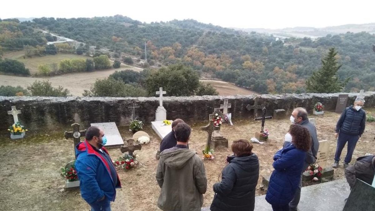 Enterrament dels dos soldats republicans a Foradada.