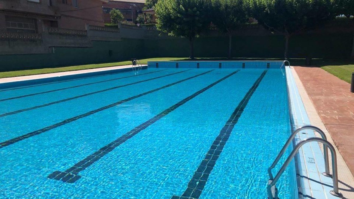 El Ayuntamiento de Corbins decide no abrir las piscinas por el cierre del Segrià