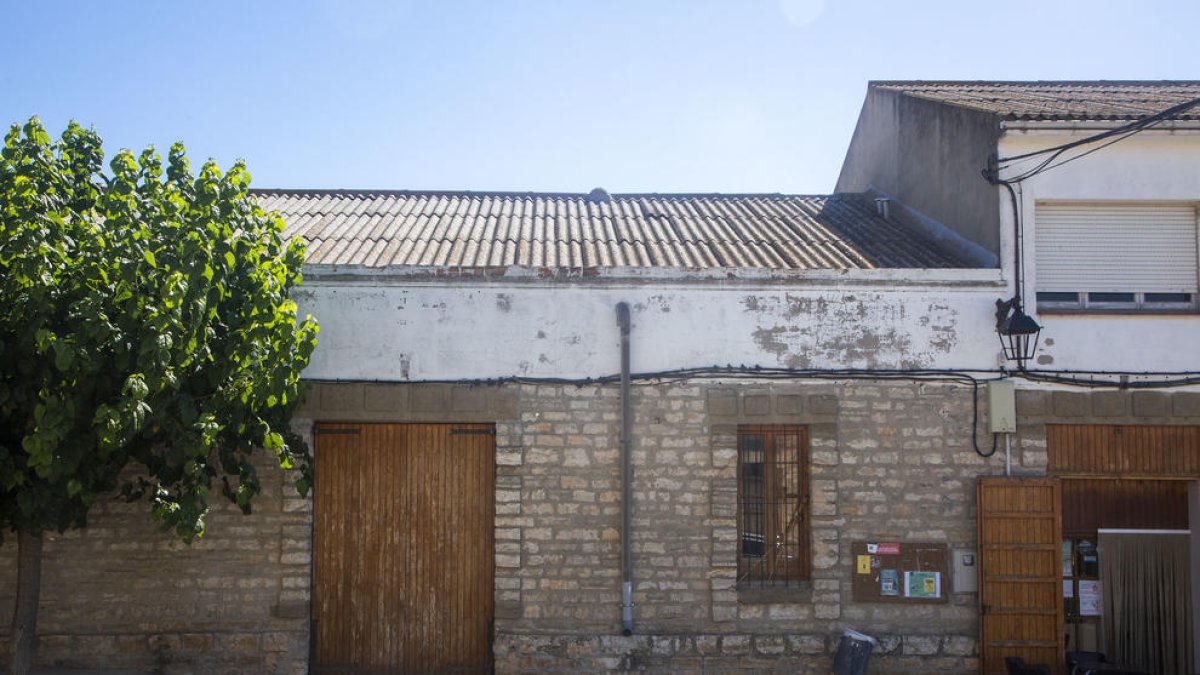 L’edifici de Tarroja on es faran les millores.