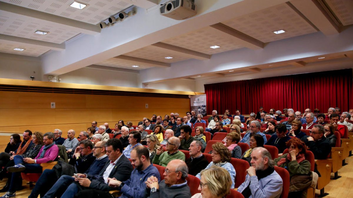 Campanya ‘Amnistia Ara!’ - La sala d’actes de la Diputació va acollir ahir la presentació a Lleida d’aquesta campanya per reclamar l’anul·lació de totes les causes obertes contra els independentistes.