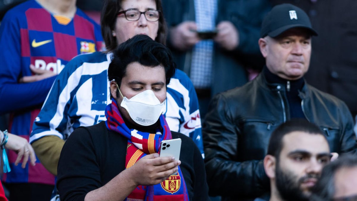 El público deberá regresar a los estadios con medidas de seguridad para evitar contagios.