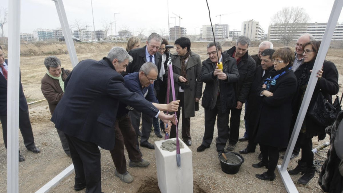 La primera piedra del geriátrico fue colocada el 9 de marzo de 2011.