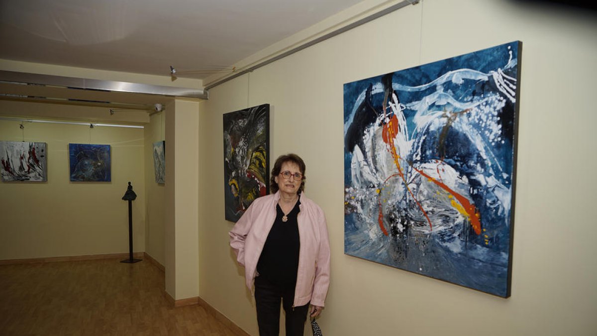Obres abstractes de Montserrat Viaplana, a Le Petit Atelier de Lleida