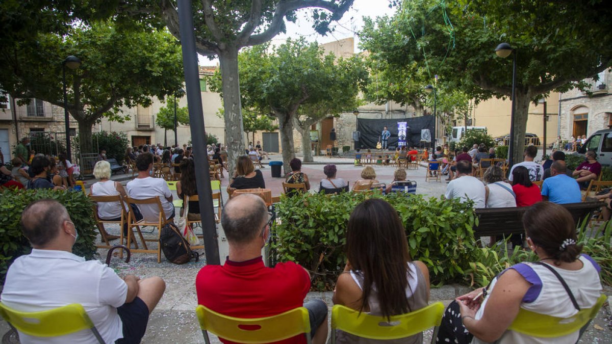 Moment del monòleg d’Edu Mutante, ahir a Ciutadilla.