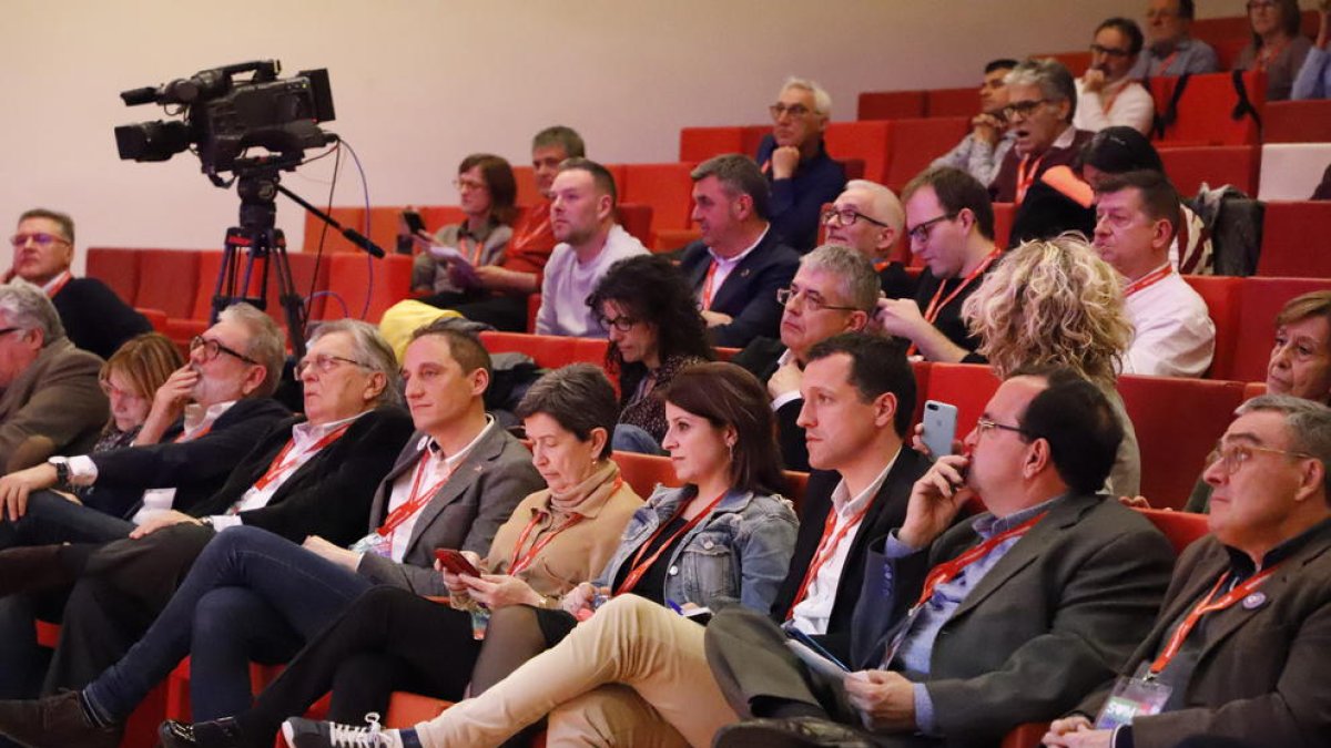 Larrosa, Siurana, Crespín, Cunillera, Lastra y Ordeig, ayer en el congreso que se celebró en la Llotja. 