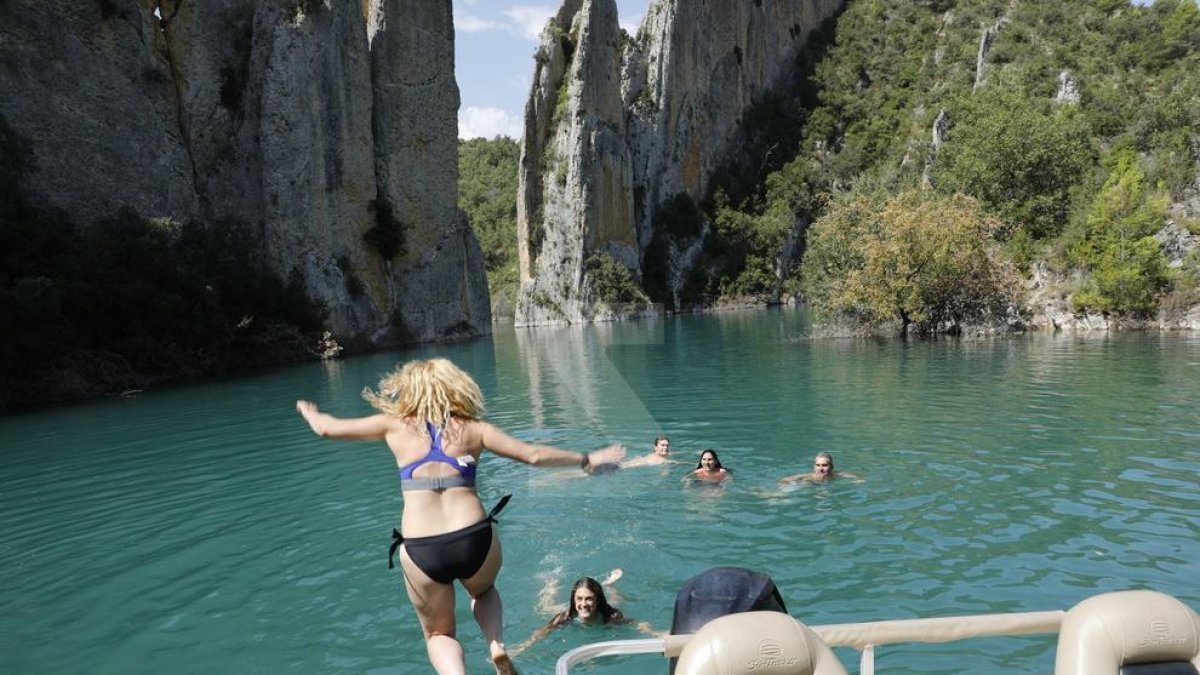 Turistes al Congost de Mont-Rebei