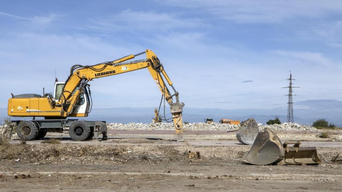 Las obras de la industria dedicada a hacer piezas de aluminio para la construcción en Cervera. 