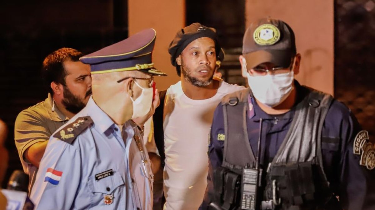 Ronaldinho cumple su arresto domiciliario en un hotel de lujo