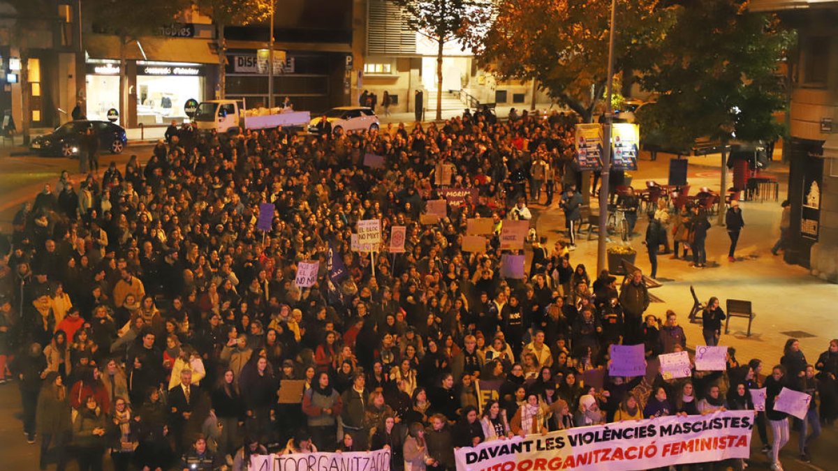 Imagen de la manifestación contra la violencia machista del 25 de noviembre del año pasado en Lleida.