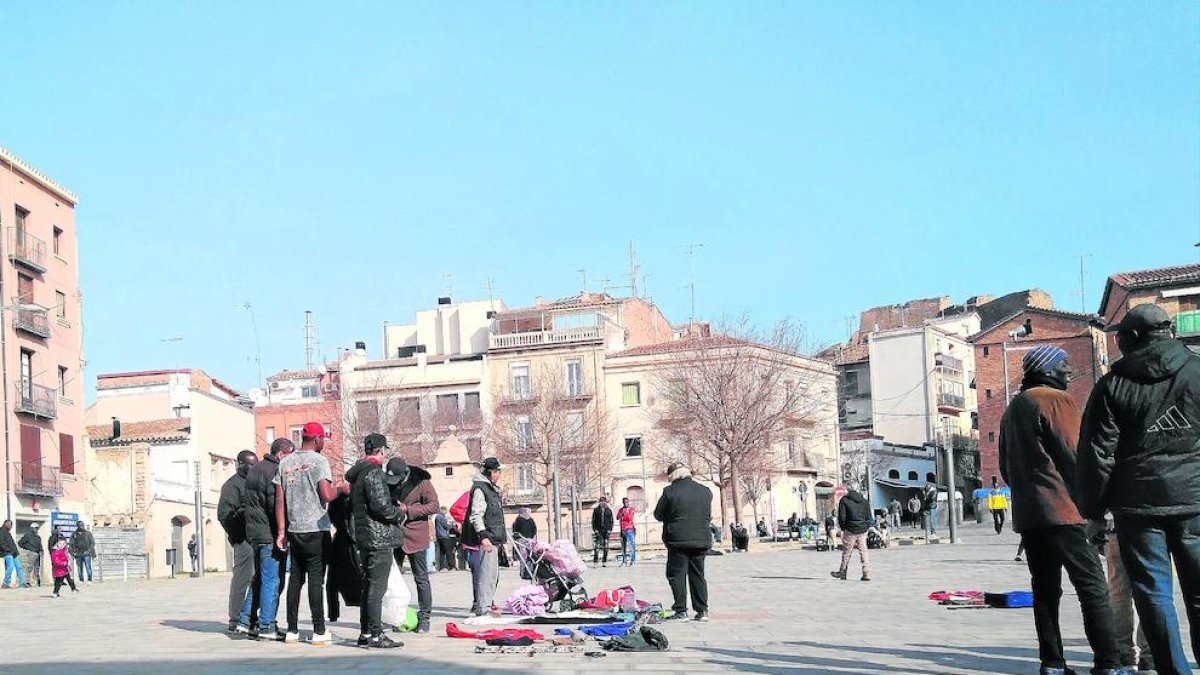 Imatge d'arxiu d'un dels llocs de venda a la plaça del Dipòsit.