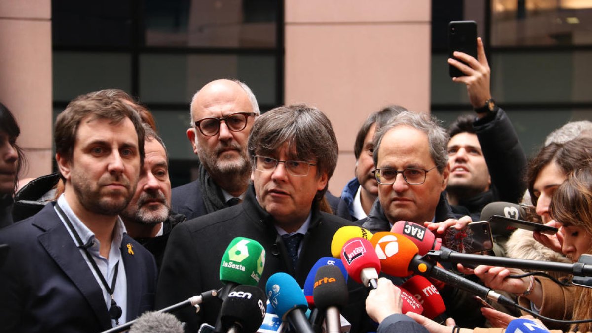 Carles Puigdemont i Toni Comín han entrat a la seu del Parlament europeu a Estrasburg ja com a eurodiputats de ple dret.