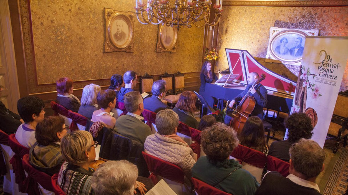 Un concierto de proximidad de la edición del año pasado del Festival de Pasqua de Cervera.