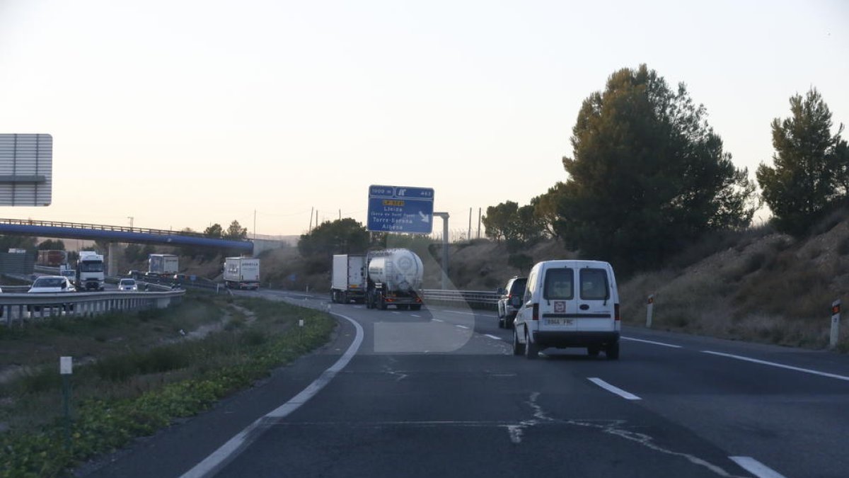 L'autovia A-2 al seu pas per Lleida.