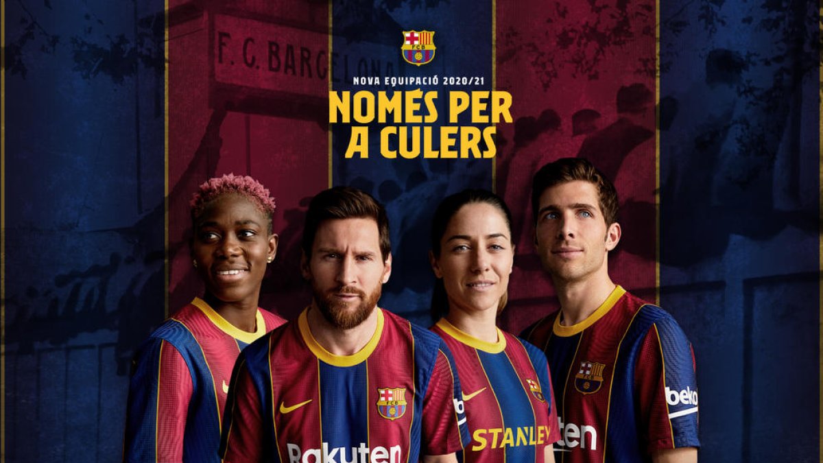Oshoala, Messi, Vicky Peña y Sergi Roberto, con las nuevas equipaciones.