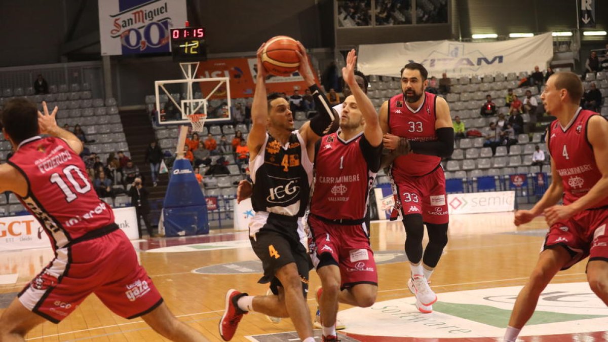 El Força Lleida disputó su último partido de LEB Oro el 6 de marzo contra el Valladolid.