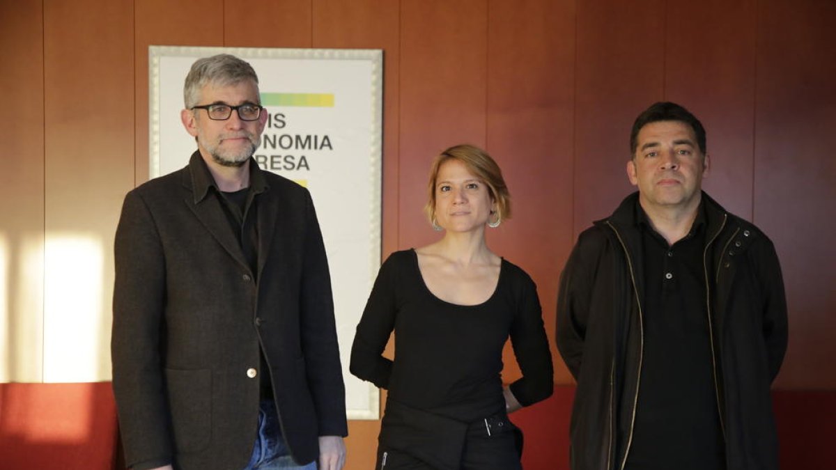 Jaume Saura, Marta Molina y David Bondia ayer en la UdL.