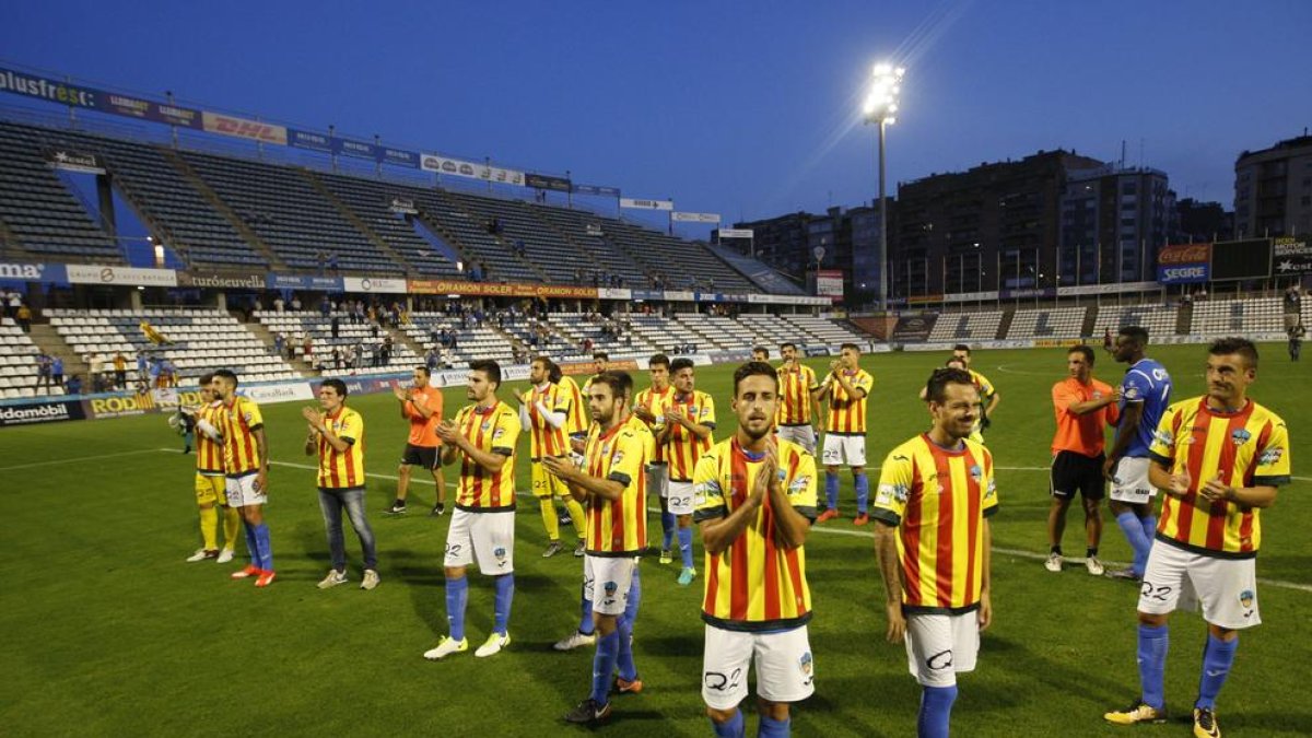 El Lleida va lluir la samarreta de la senyera el 2017, després d’un partit amb el Saguntí, al prohibir-li portar la Federació Espanyola.