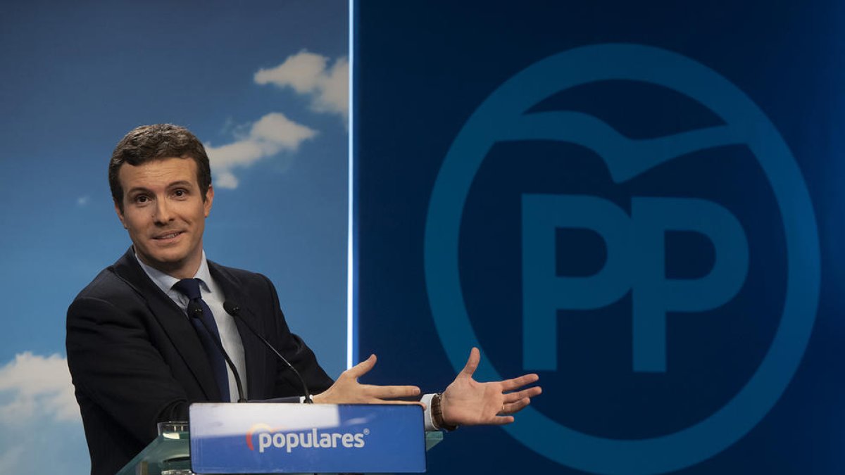 El presidente del PP, Pablo Casado, ayer, durante su comparecencia ante los medios.