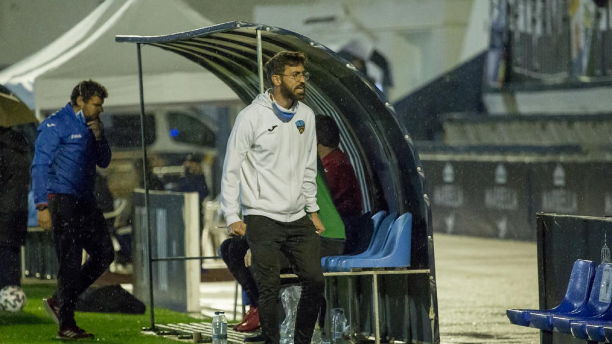 Molo, en un momento del partido de Copa que el Lleida jugó el miércoles en Marbella.