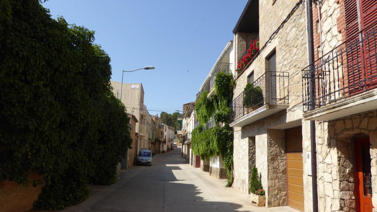 Un carrer d’Alcanó que es convertirà en escenari del joc.