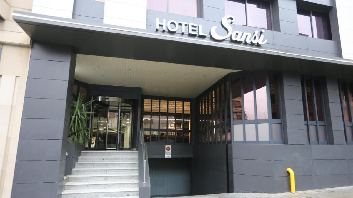 Imatge de l’hotel Sansi de Lleida ciutat, que s’ha ofert per atendre emergències sanitàries.