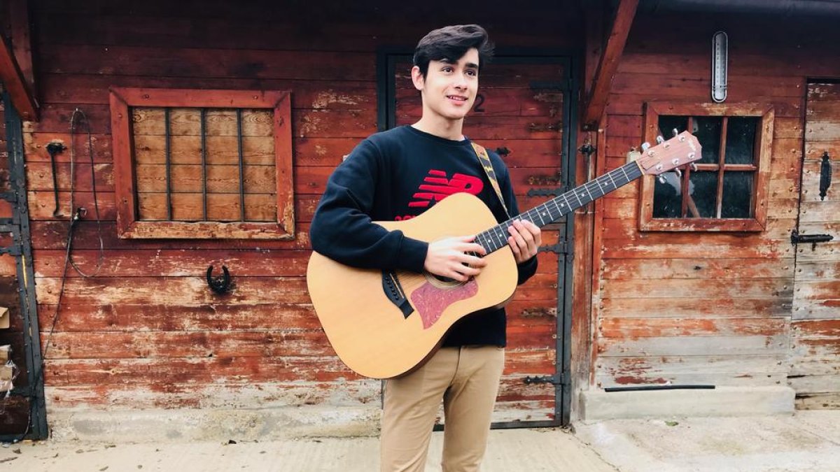 El joven compositor leridano de 18 años Pol Simon, que ha presentado su primera canción ‘Confinat’.