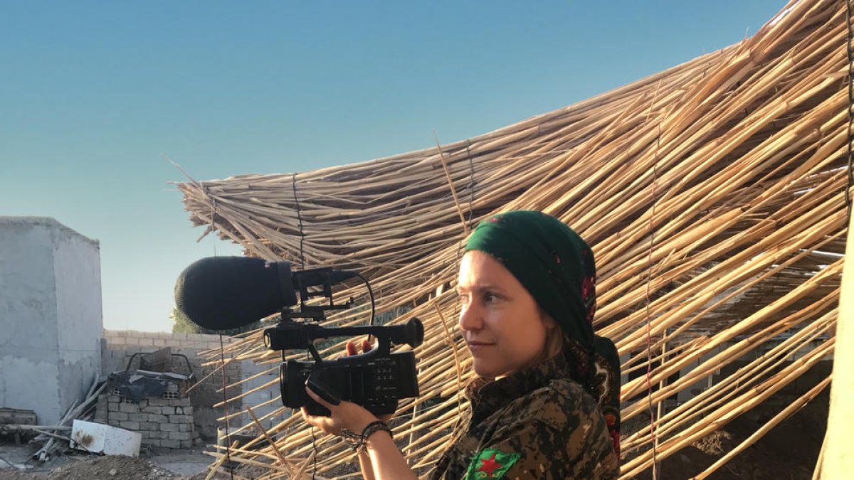 Alba Sotorra va rodar a la guerra de Síria el film ‘Comandante Arian’, premi Lleida Visual Art el 2016.